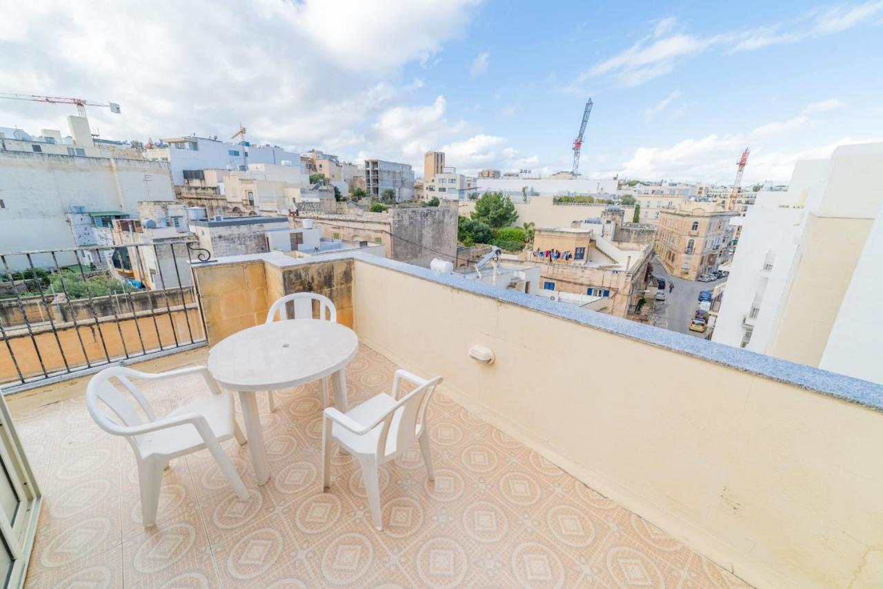 Amazing Views Of Spinola Bay In Heart Of Stjulians-Hosted By Sweetstay St. Julian's Exterior foto